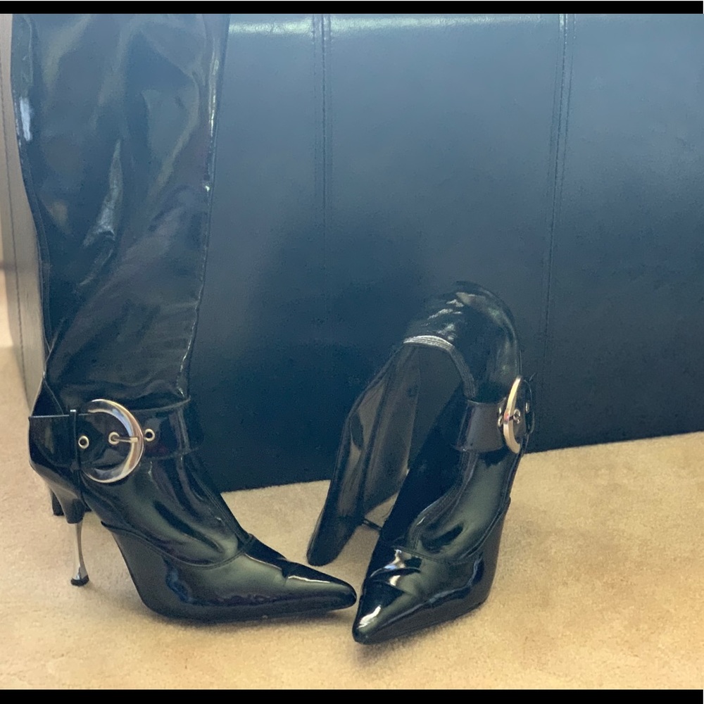 Black High Heeled Boots